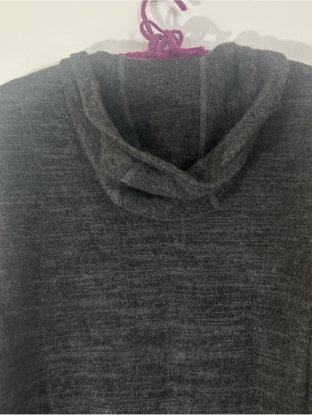 Paka Women’s Handmade Alpaca Hooded Pullover Sweater, Charcoal Gray Medium/Large - Picture 10 of 16
